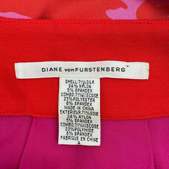 Diane von Furstenberg Payne Printed Silk Dress - Red / Pink - Size 4 - Picture 9 of 10